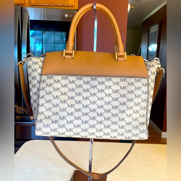 MICHAEL KORS Signature Saffiano Leather Satchel, GUC - Picture 2 of 16